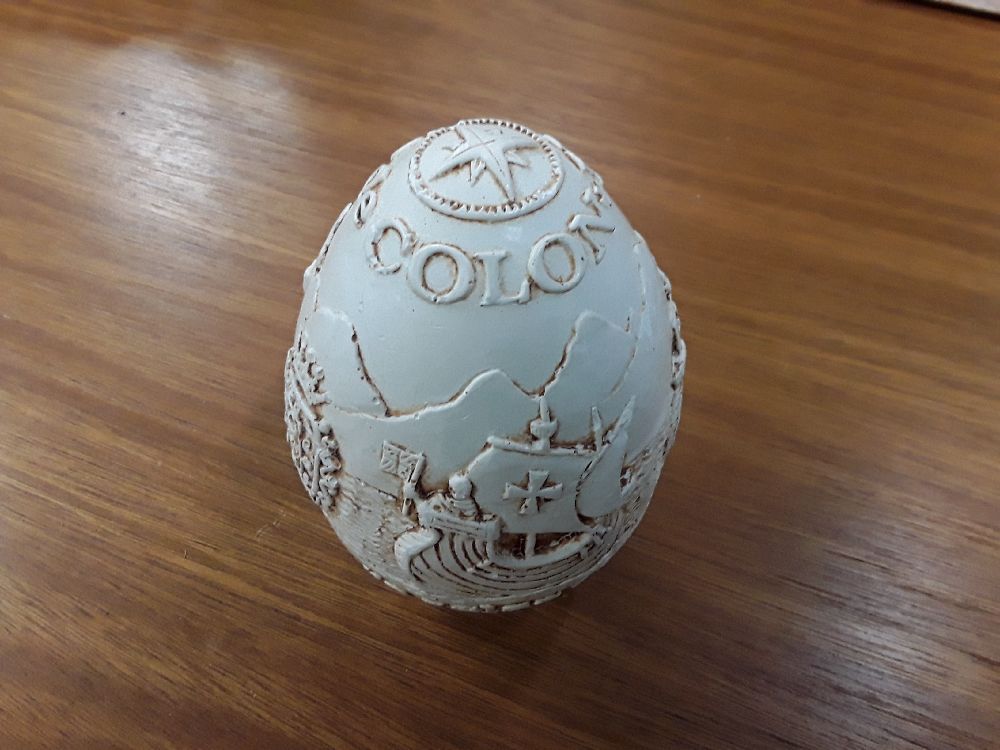 Oeuf huevo de colon