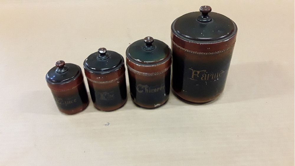 Lot de 4 boites metal
