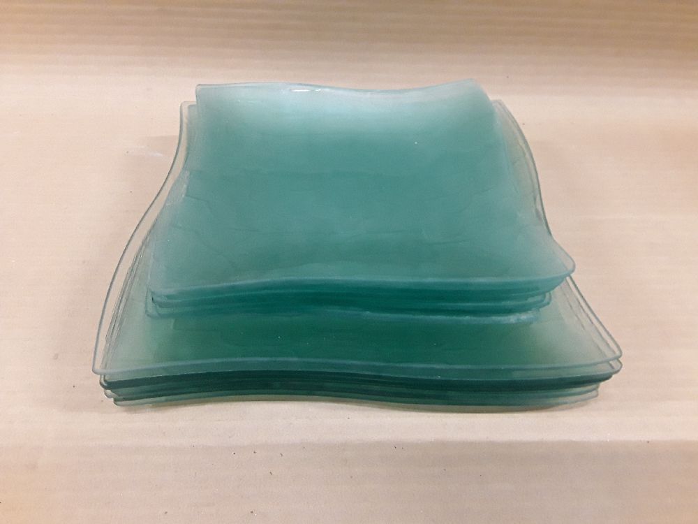Lot d'assiettes verre
