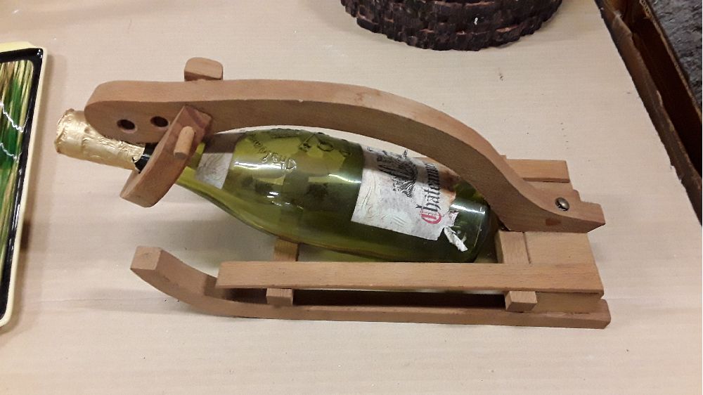 Présentoir à bouteille luge