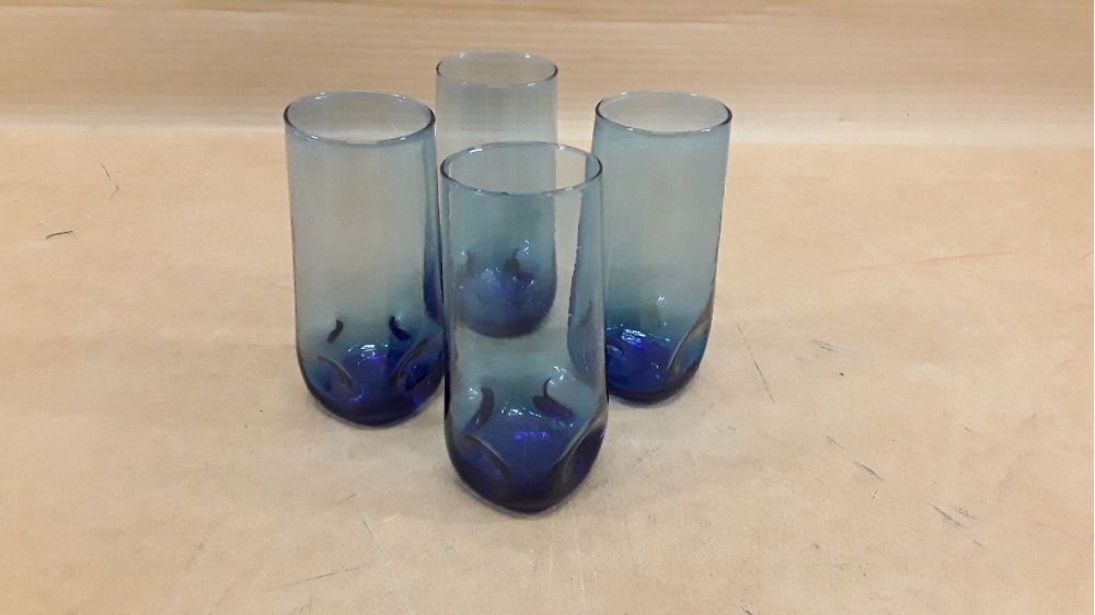 Lot 4 verres à eau bleu