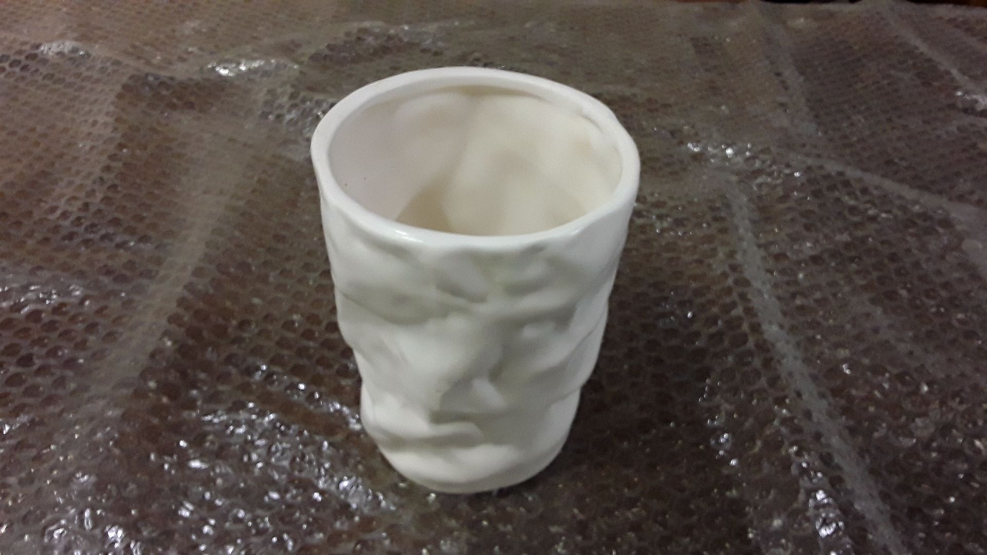 Petit vase blanc
