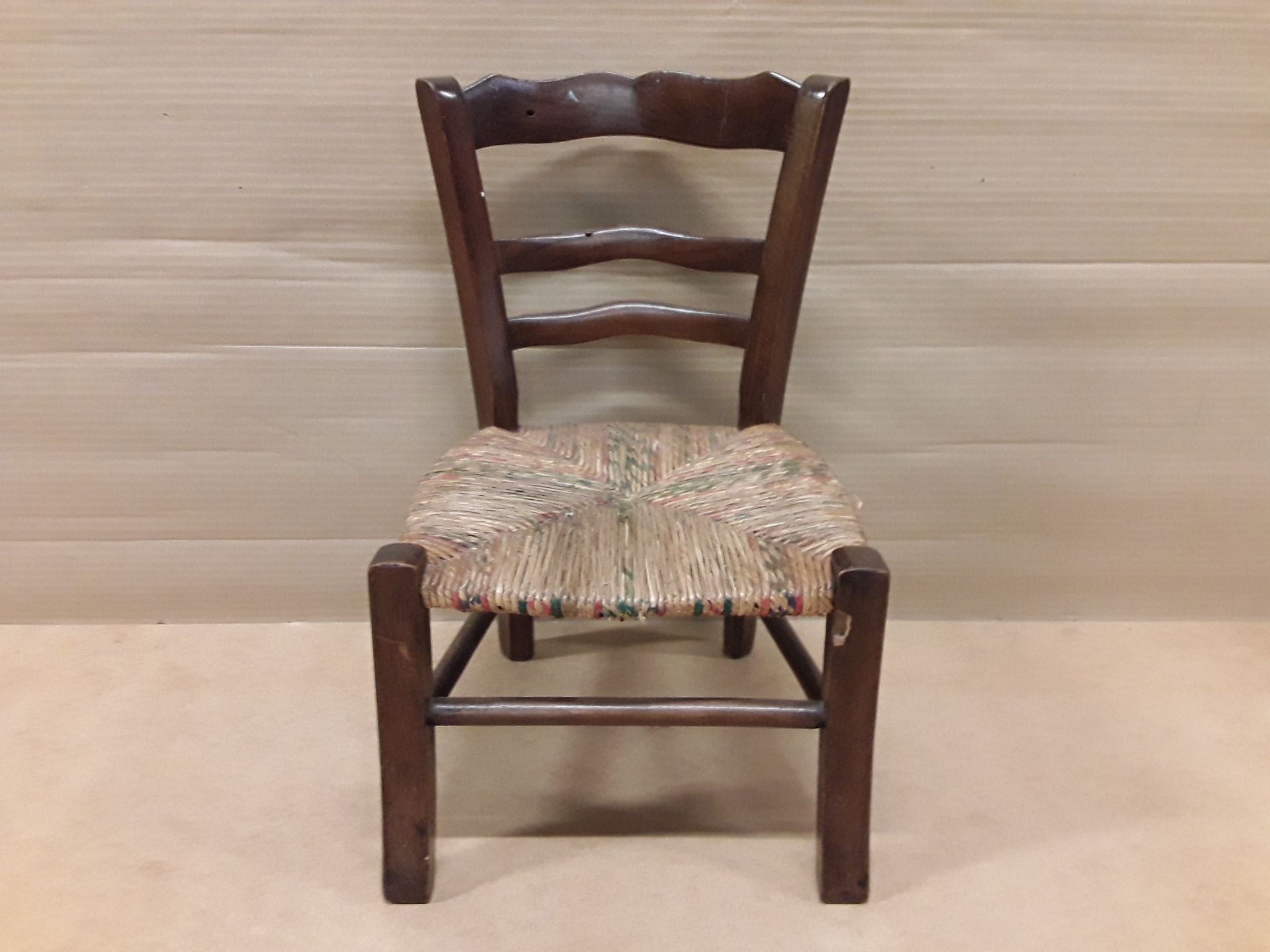 Chaise enfant en l'état