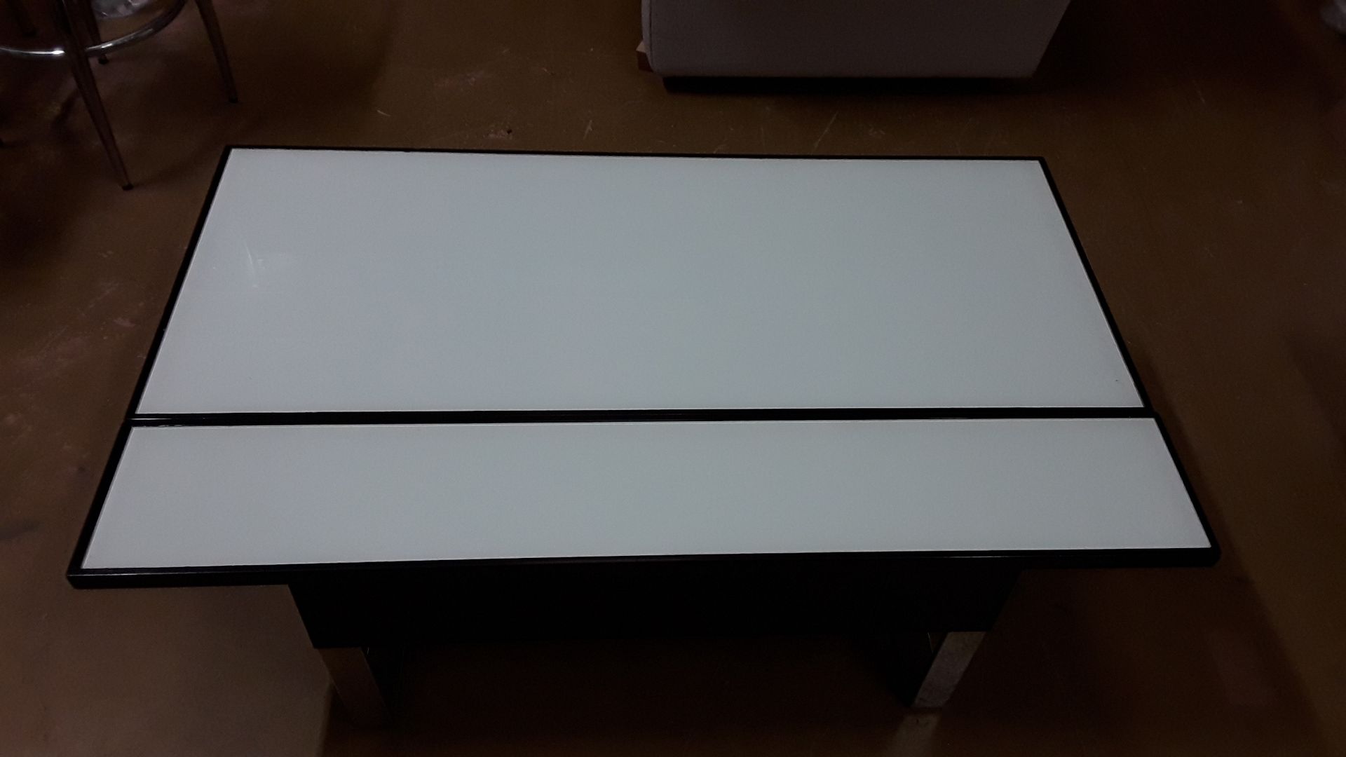 Table basse relevable avec rangement tiroir , plateau verre