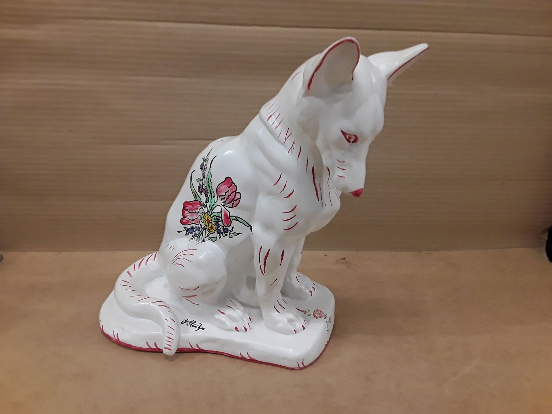 Statue chien peint