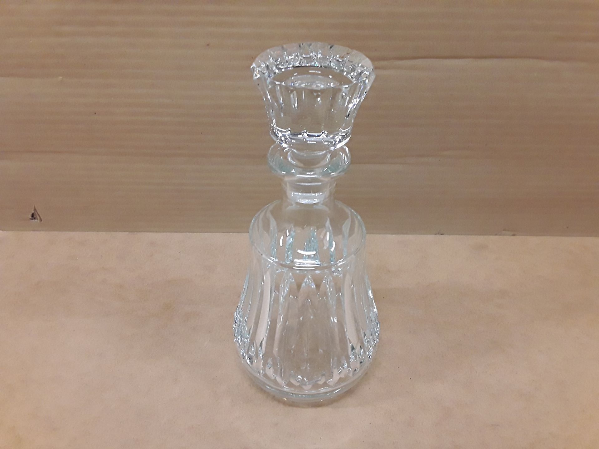 Carafe daum signée